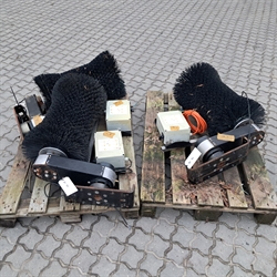 3 stk. brugte kobørster med motor, Nr 30